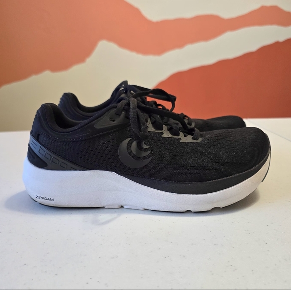 Topo Athletic Phantom 3 Running Shoe Black White W063-BW Women's 8 - Picture 2 of 9